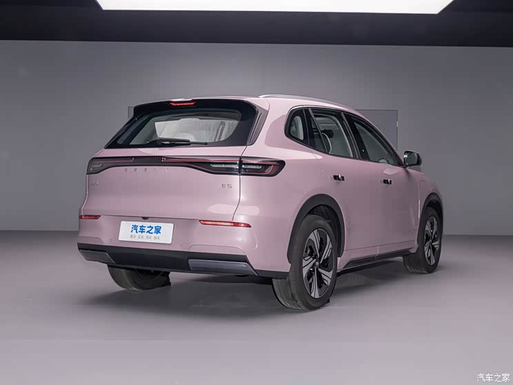 吉利汽车 银河E5 2024款 基本型 吉利汽车 银河E5 2024款 基本型