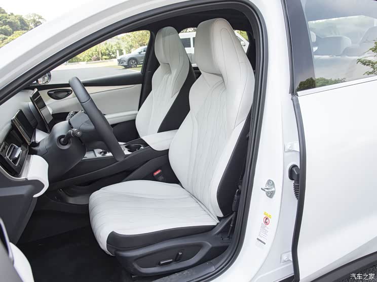 比亚迪 海豹06 2024款 160kW 比亚迪 海豹06 2024款 160kW