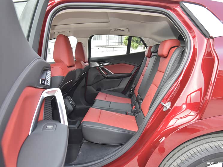 宝马(进口) 宝马X2(进口) 2024款 sDrive25i M运动套装