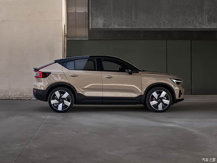 沃尔沃(进口) 沃尔沃C40(进口) 2024款 基本型