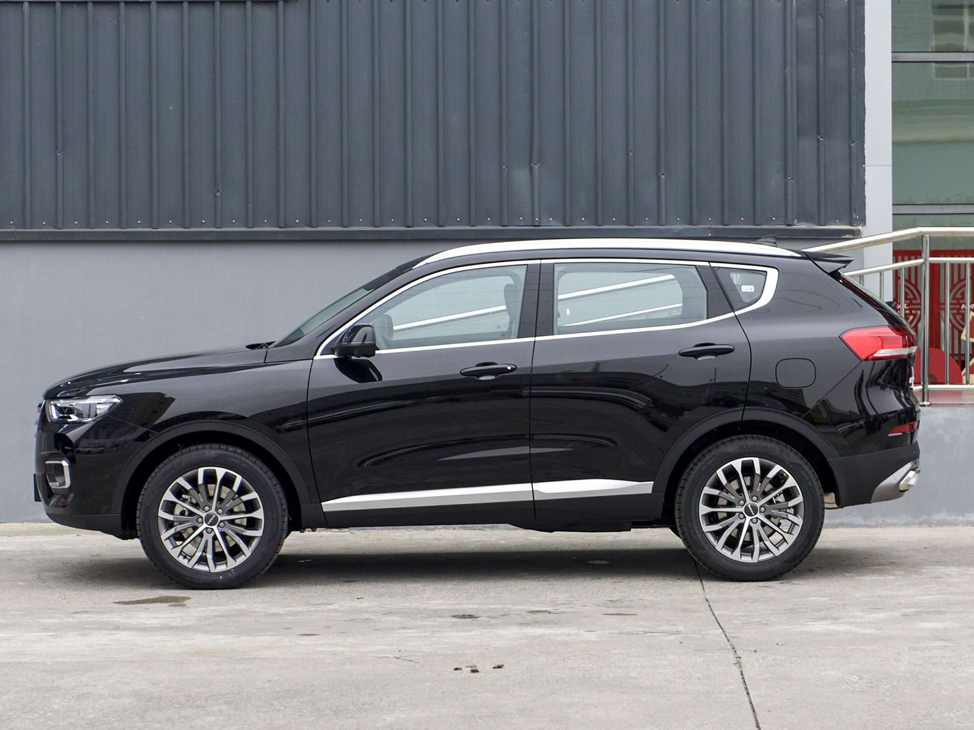 信阳地区哈弗h6铂金版优惠2.3万 现车充足