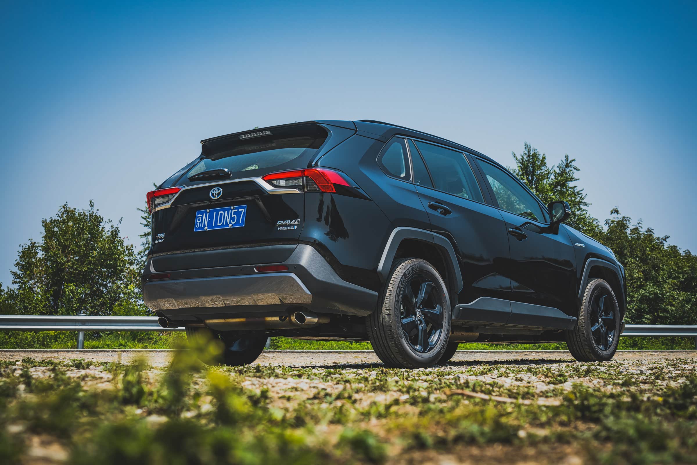 焕然一新 试驾丰田rav4荣放双擎