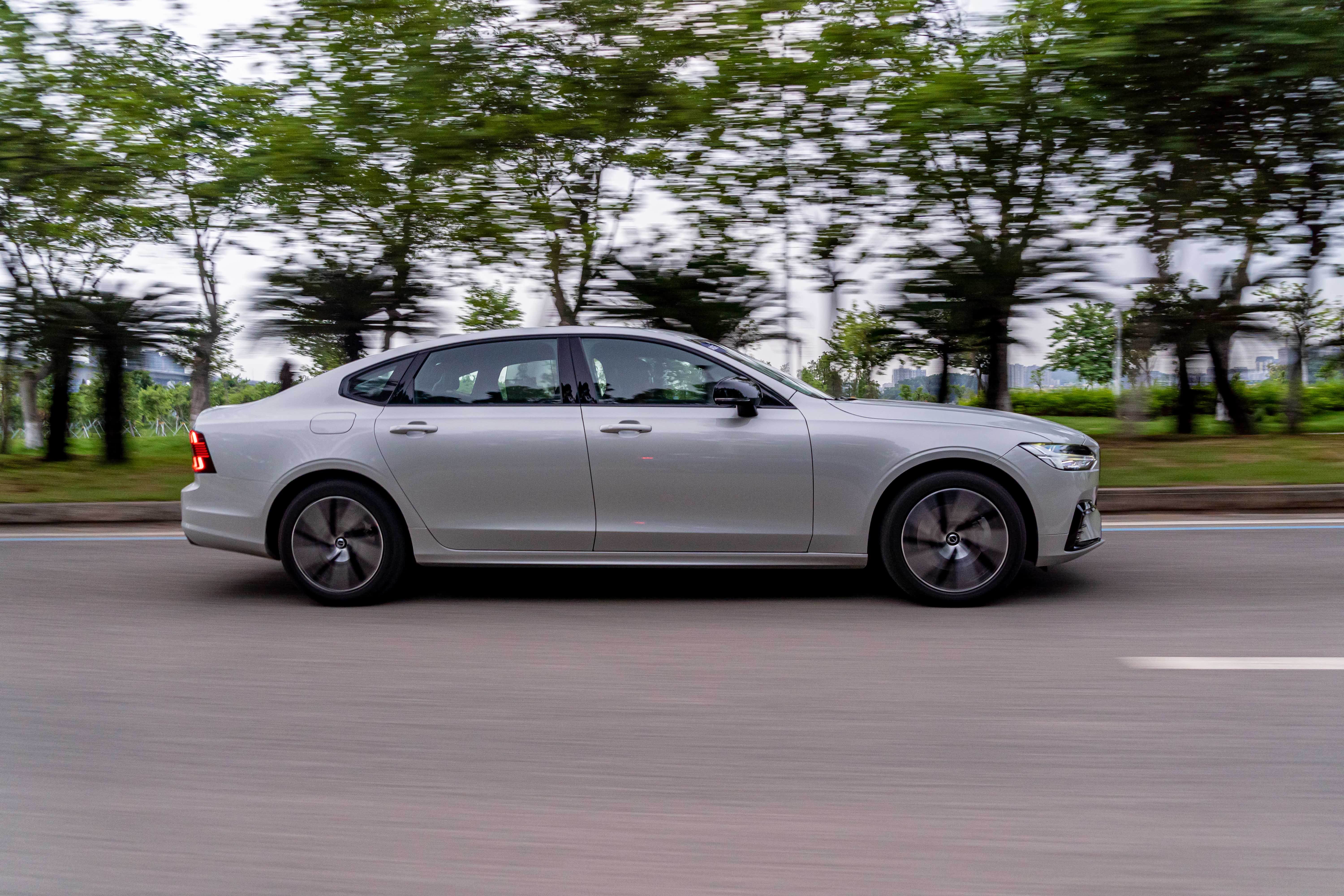 旗舰轿车的再进阶,试驾沃尔沃s90 b5!