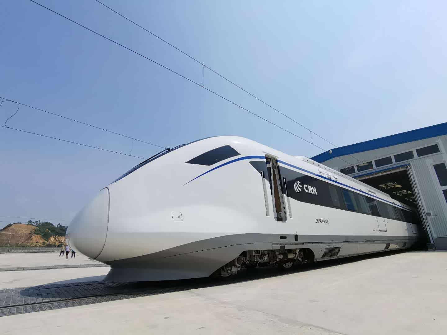 高颜值!广清城际,新白广城际动车组正式交付