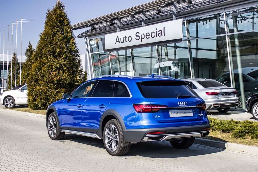 新款奥迪a4 allroad海外实车 轿车内涵的四驱越野瓦罐