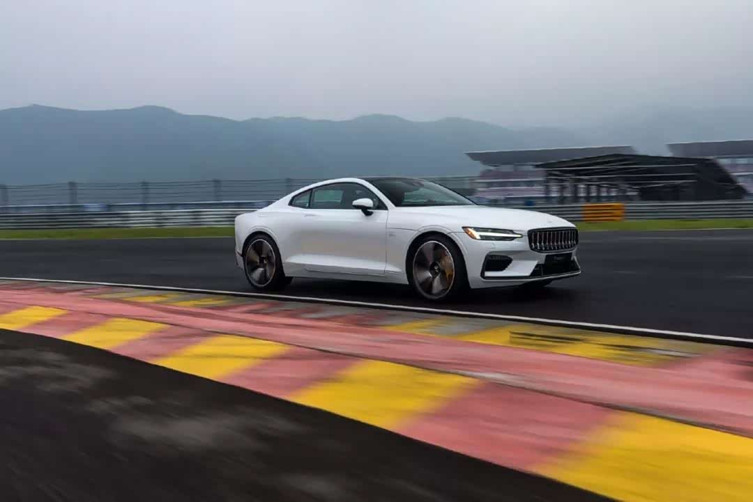 沃尔沃4缸gt跑车,怎么做到动力堪比v12的?