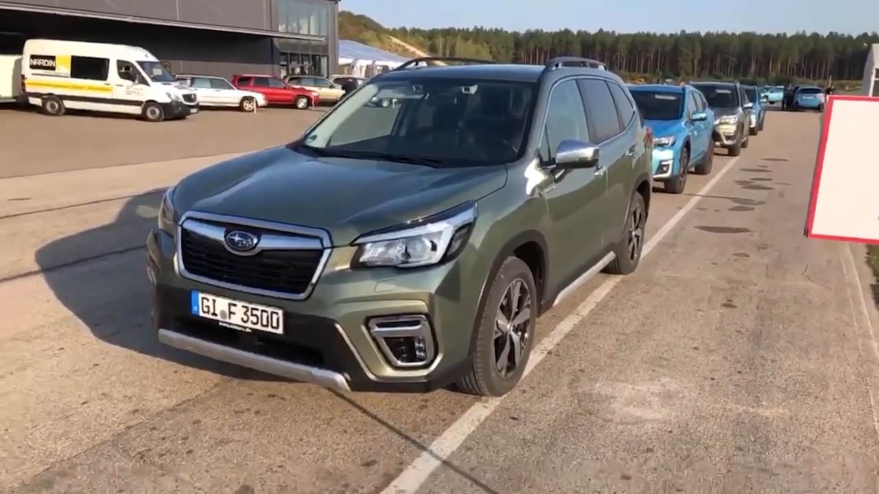 斯巴鲁四驱有多强悍?看完2020款森林人,xv场地测试就明白了