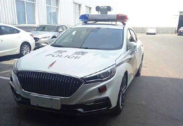 街头越来越多的红旗h5和红旗h7成警车,穿上警服后更显国车霸气