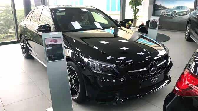 2019款奔驰amgc300到店实拍,太帅了!