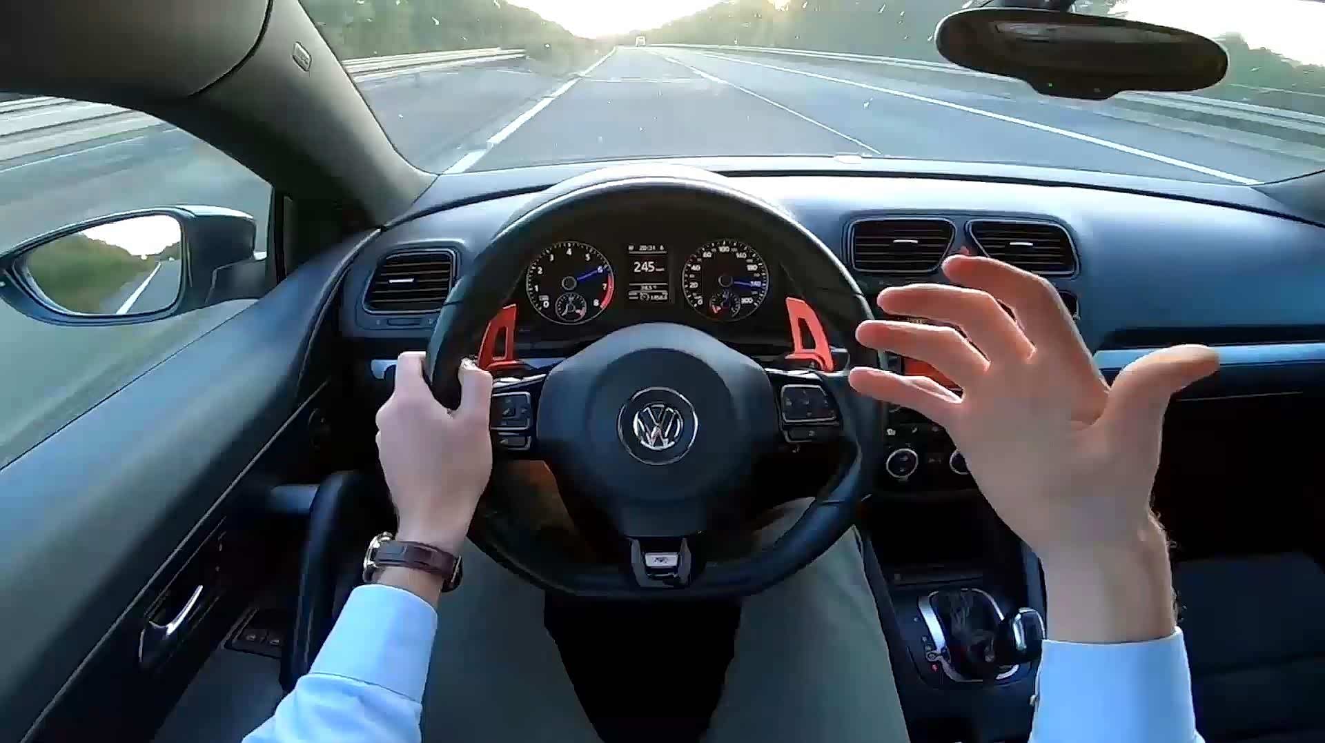 听说只有这四种人才会单手开车看看你是哪一种