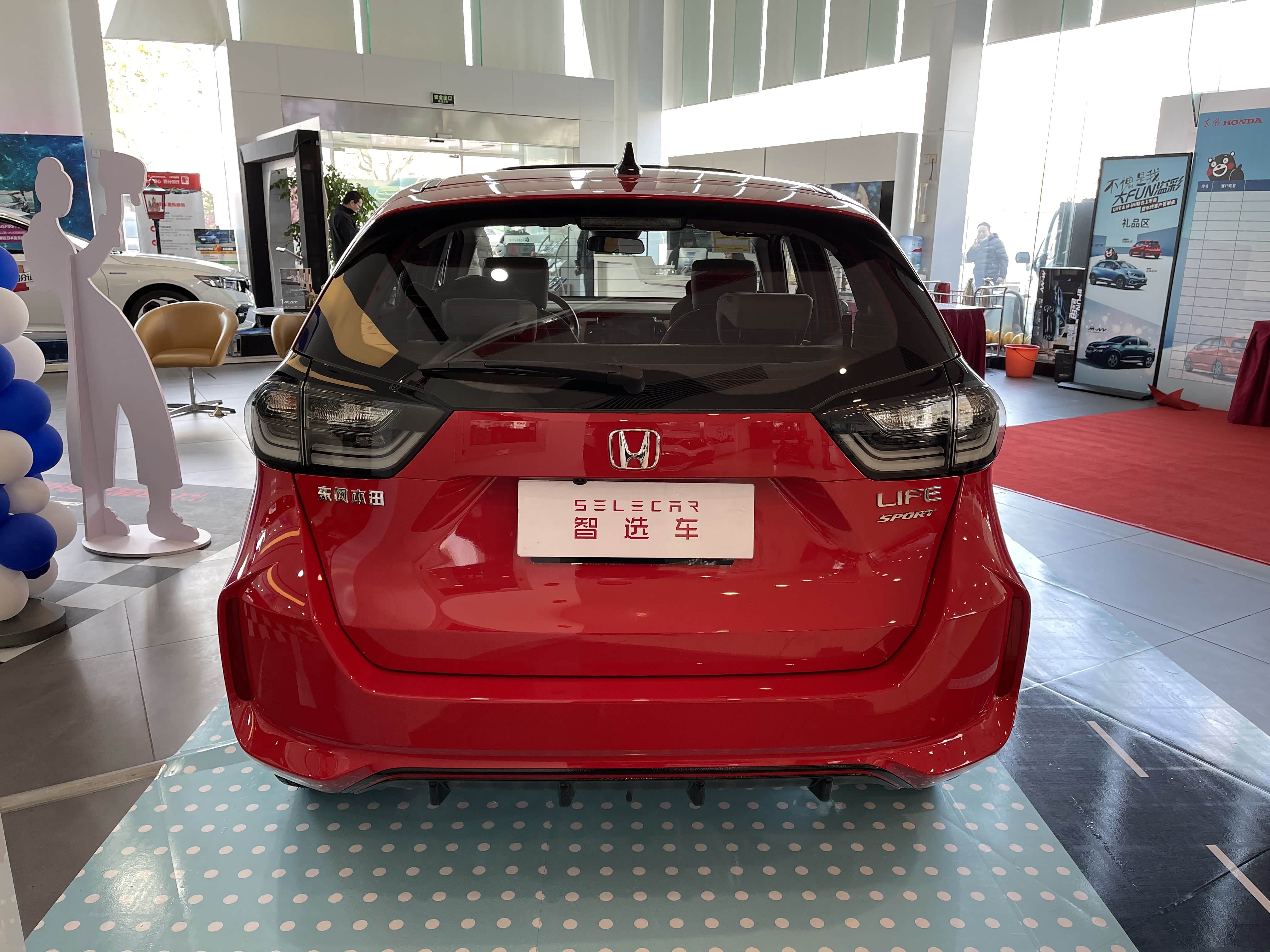 外观q萌的飞度姊妹车东风本田来福酱到店实拍