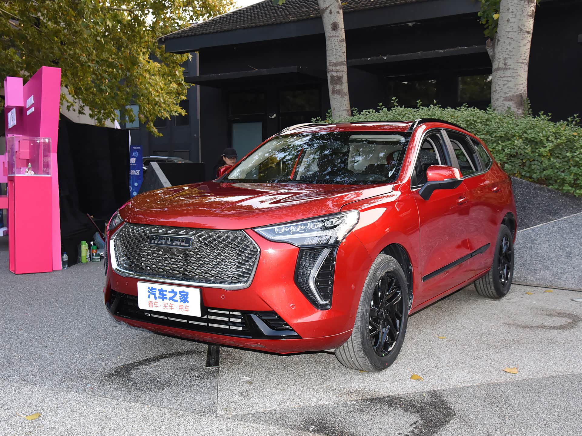 【颜值党注意】7万起步有颜有料 哈弗初恋,吉利缤越哪款更适合你