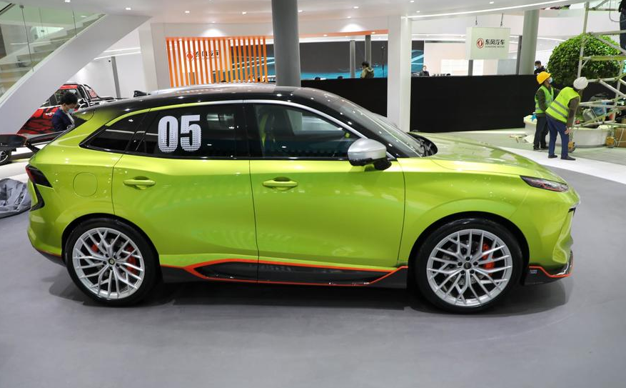 东风风行t5 evo雷霆版亮相上海车展,更加前卫大胆!