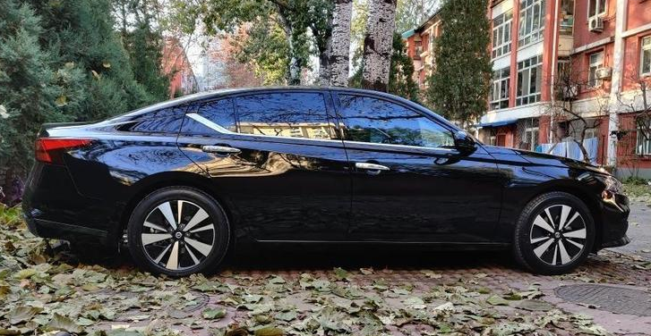 新增魅影套装,车机系统升级,实拍2021款日产天籁