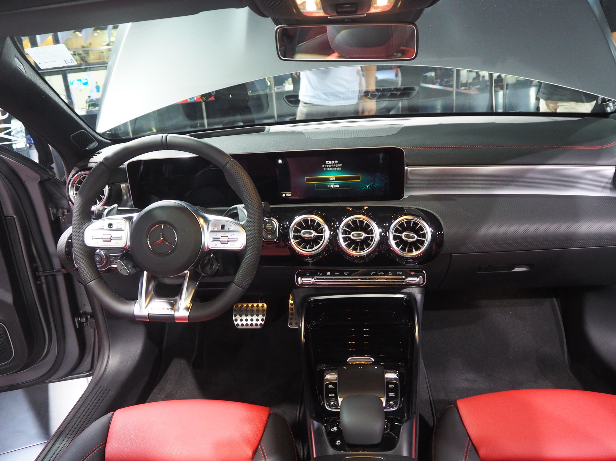 40万元起售 奔驰a35l-amg是价格虚高还是真香?