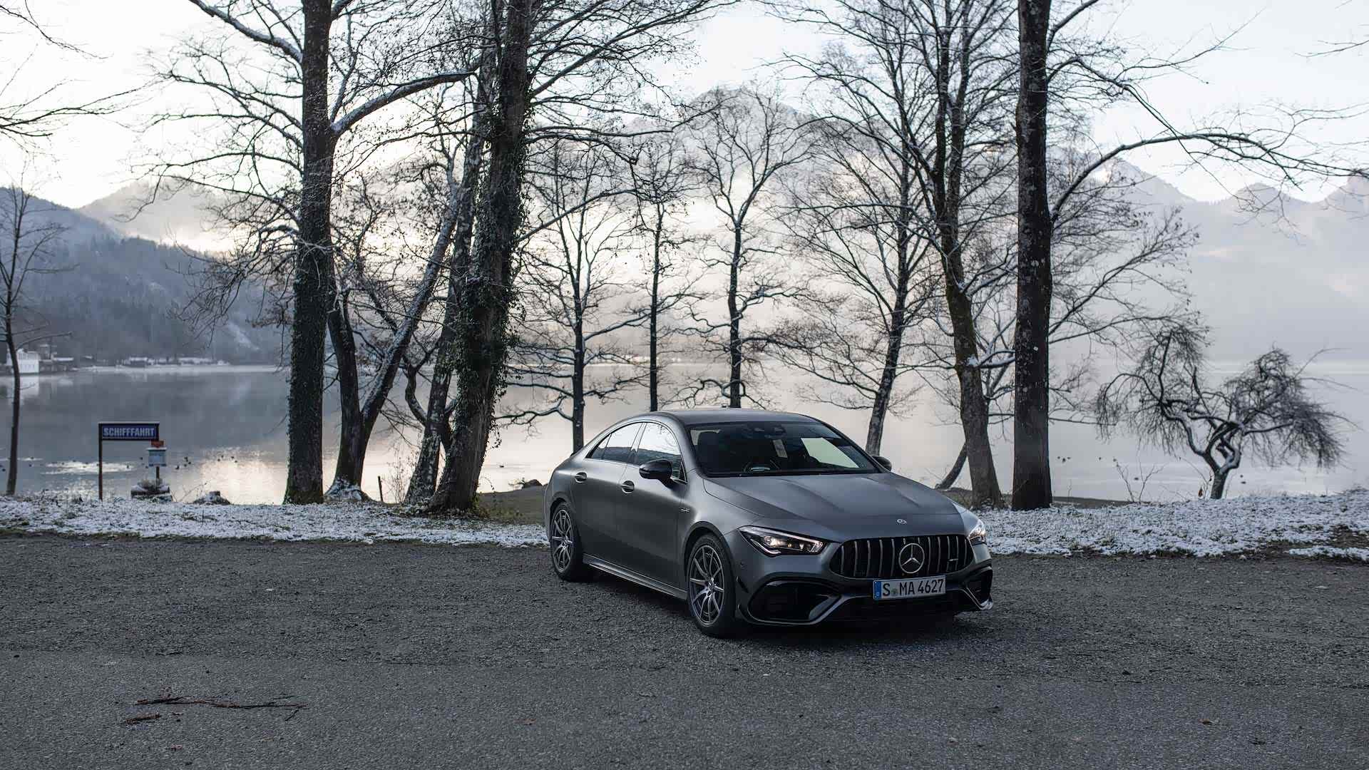 奔驰全新amg cla 45 s海外实拍