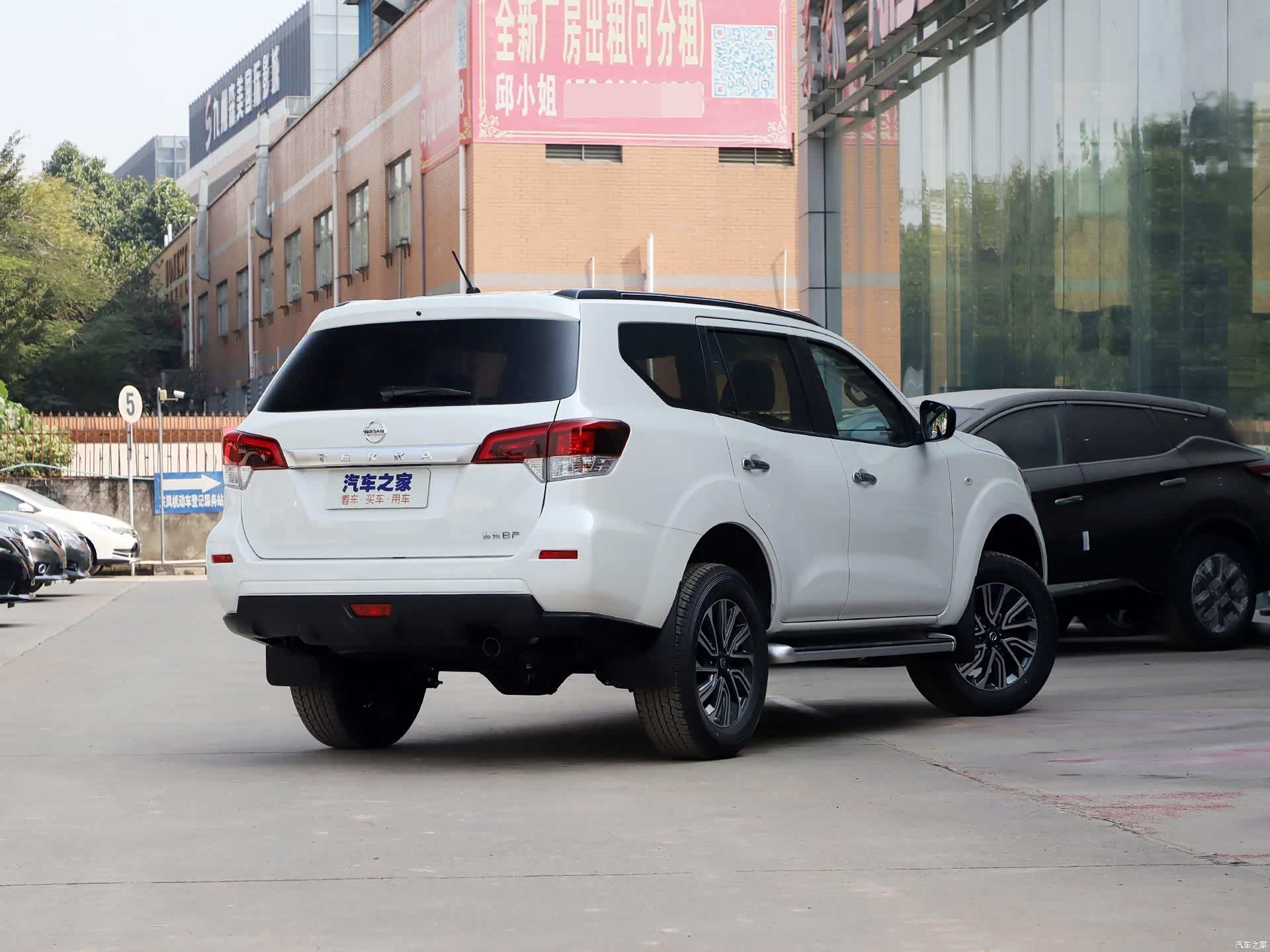 日产途达,4882mm,2.5l 193马力,16.98万起售