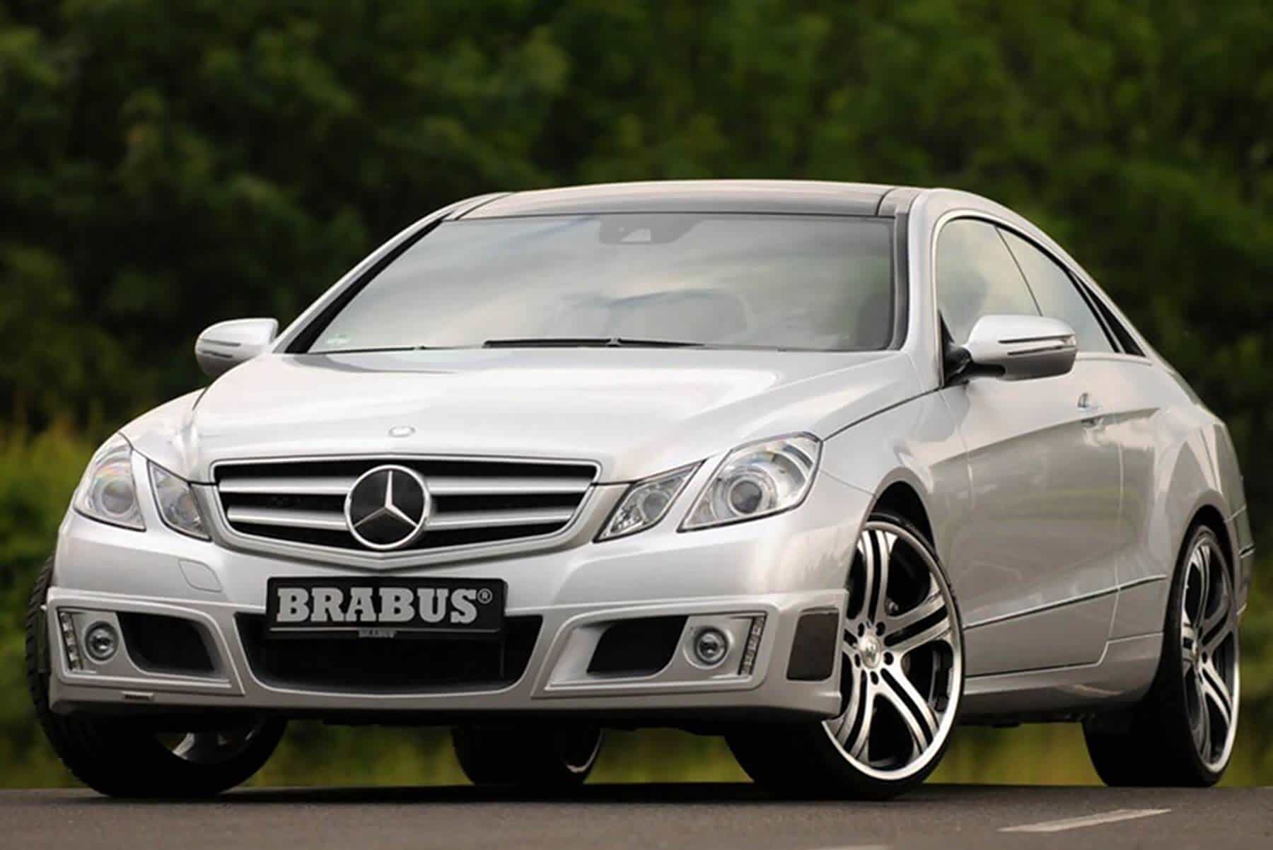 曾创下世界最快双门轿跑车记录:"brabus巴博斯e v12 coupe"