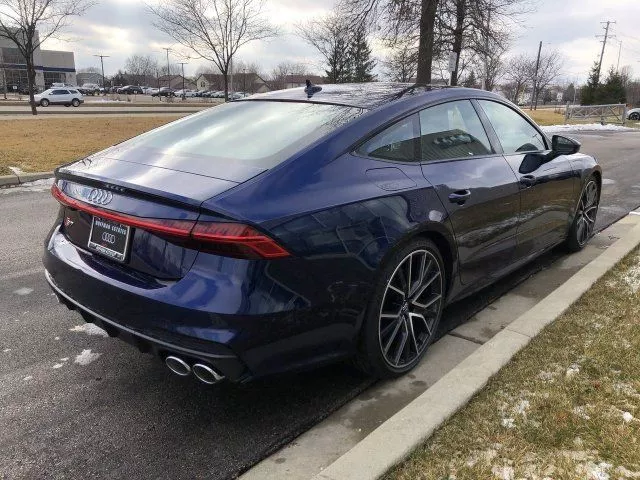 2020款奥迪s7,"最美"轿跑,性能暴徒,回头率高