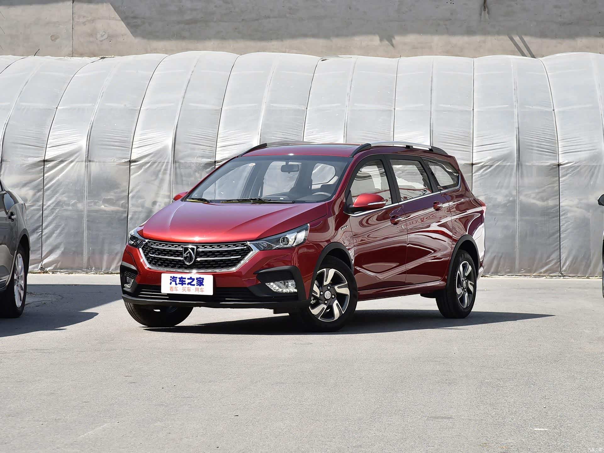    上汽通用五菱 宝骏310w