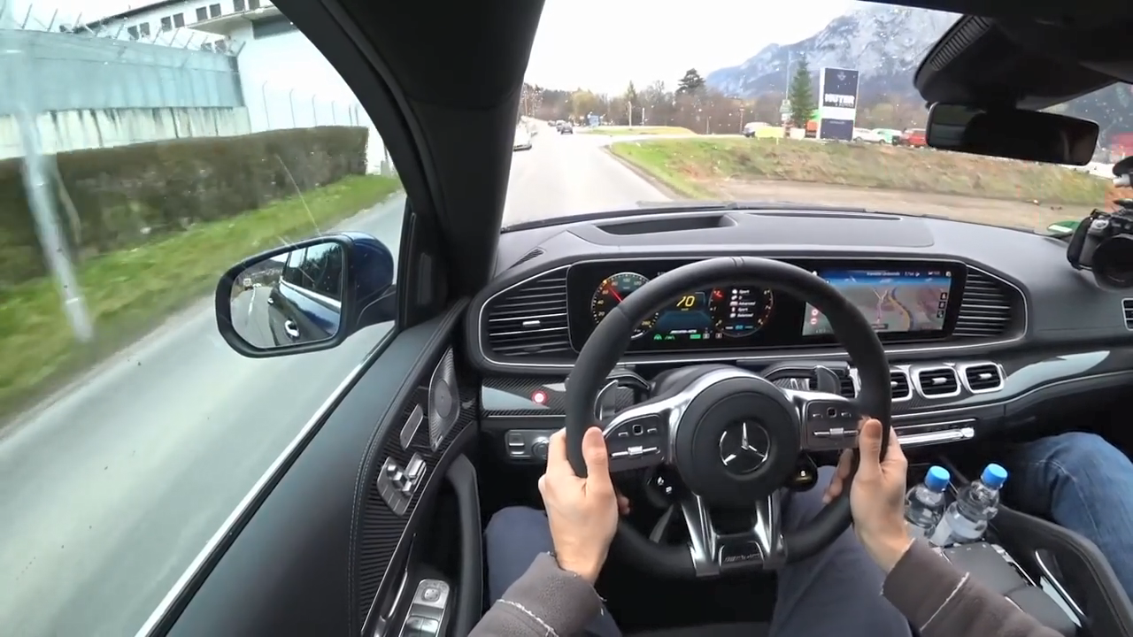 全梅赛德斯奔驰-gle coupé 53 amg驾驶视野宽敞清晰!