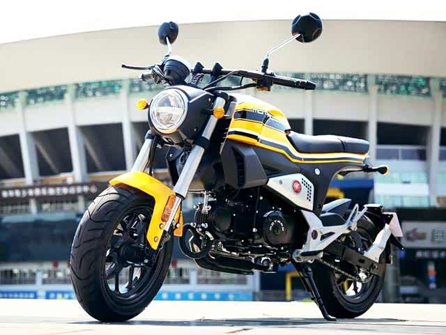 不足1万的售价!国产复古街车,125cc引擎 led 4速,续航400公里