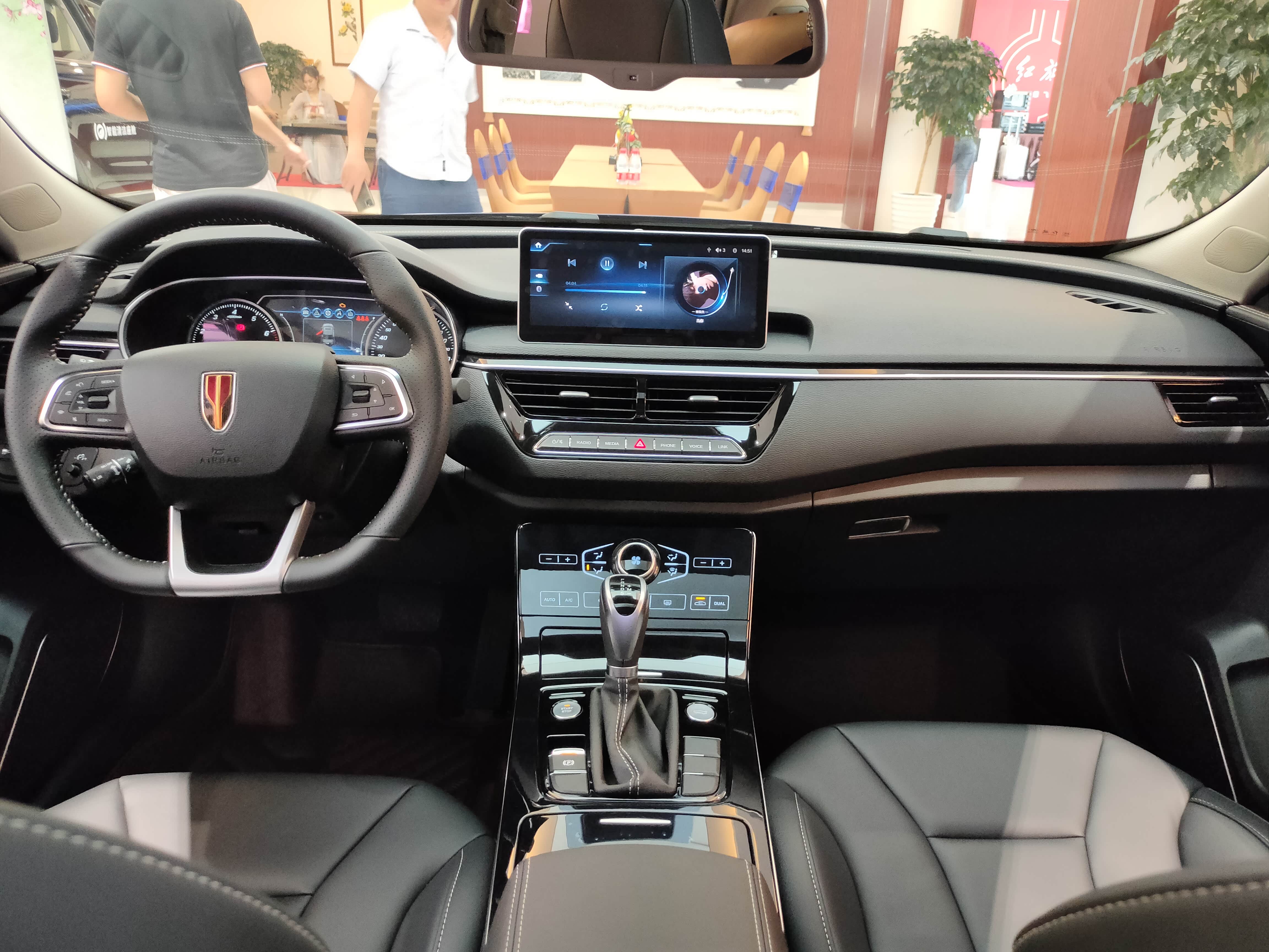 【到店实拍】红旗h5/山西阳泉车市