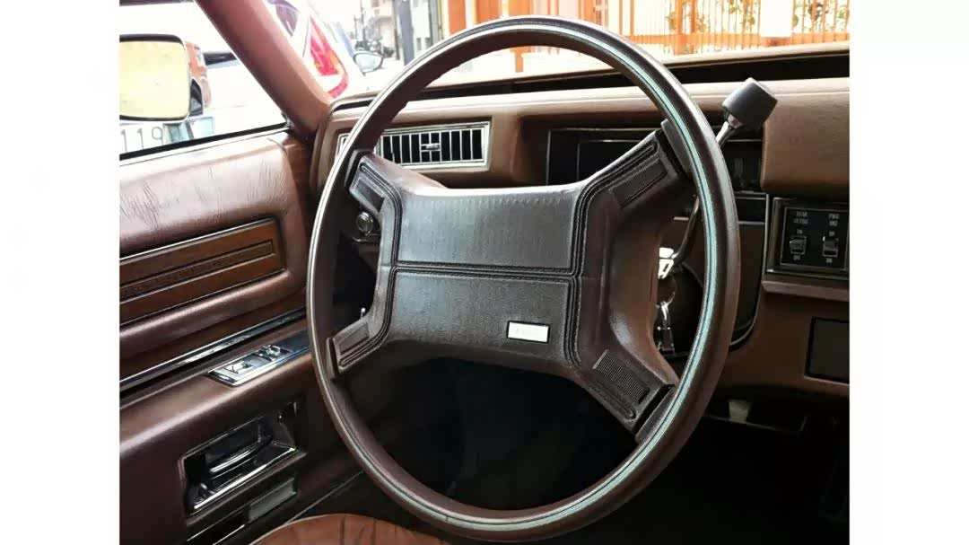 9大奇葩的汽车方向盘