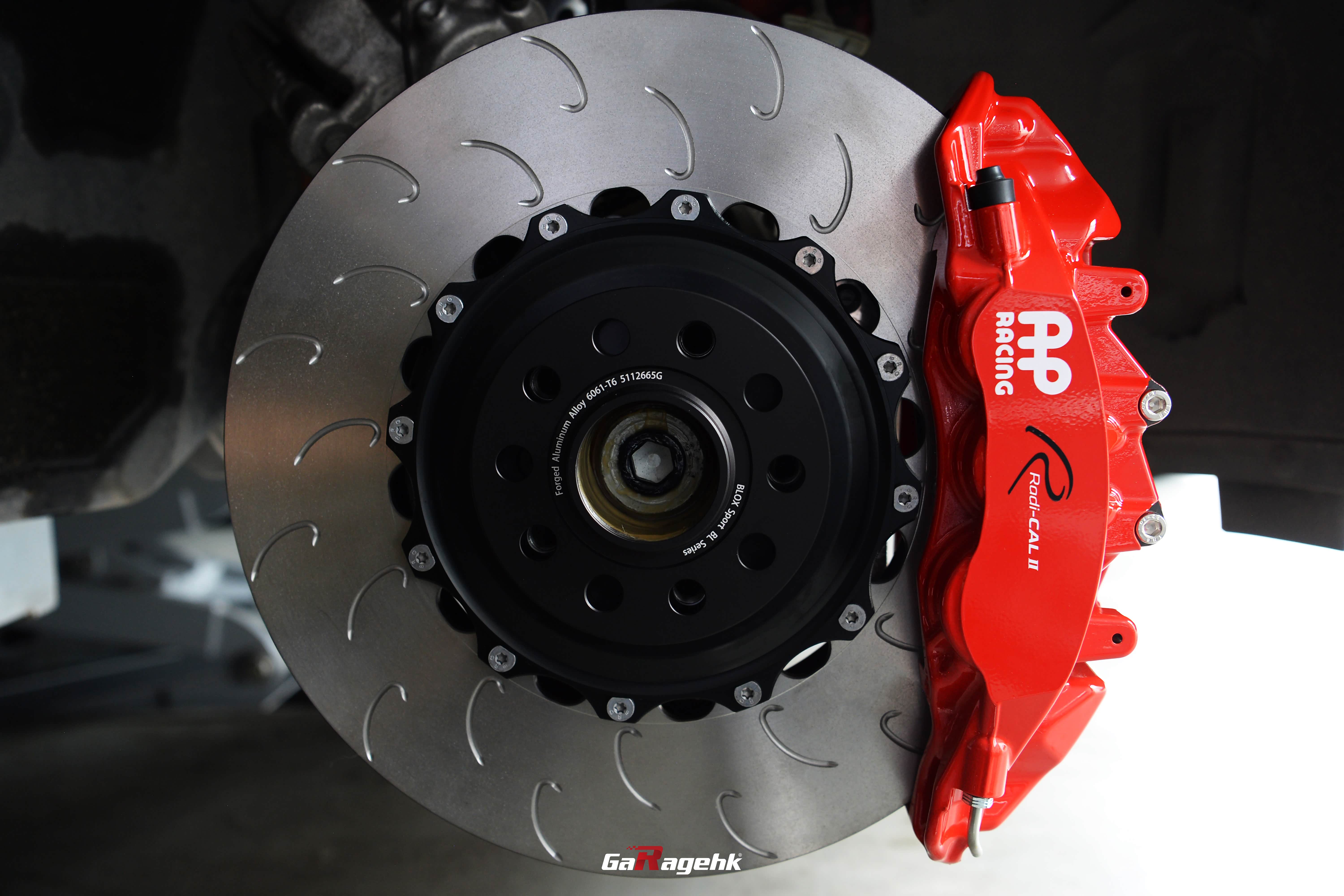 ap racing刹车套件加持!宝马 f39 x2小霸王气势尽显无遗