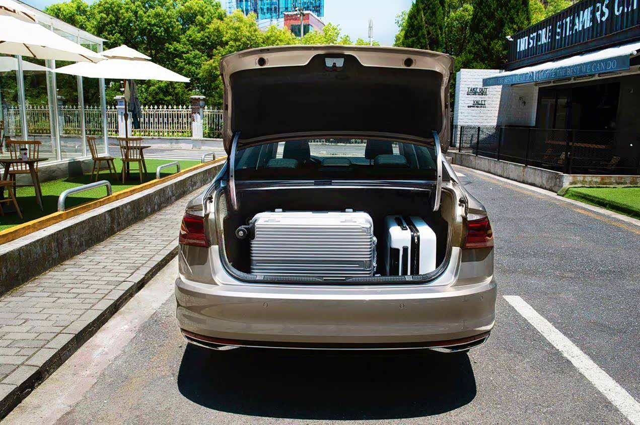 而一汽-大众全新一代 宝来就是为享受高品质生活的城市有范儿新青年量