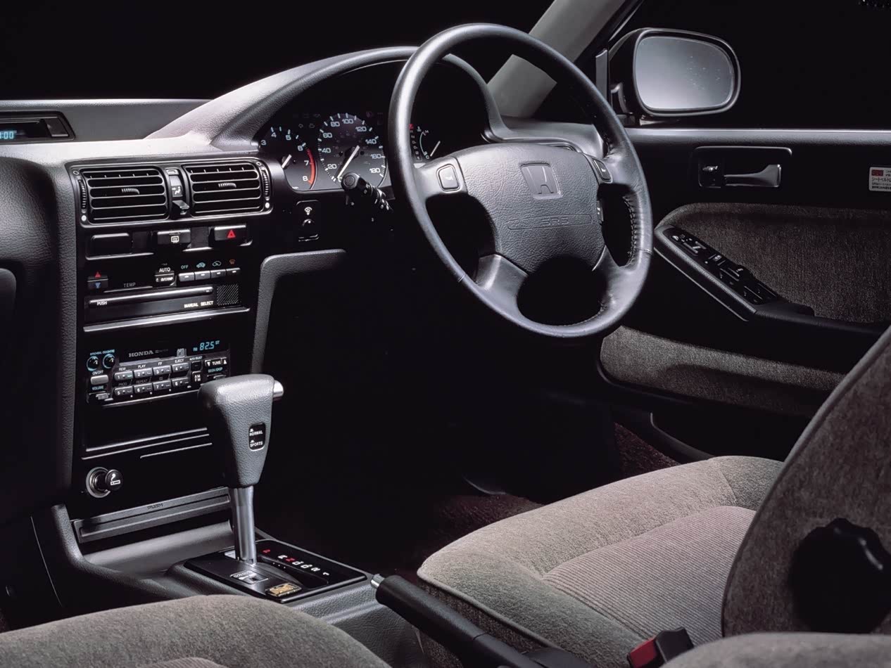 第四代雅阁-内饰