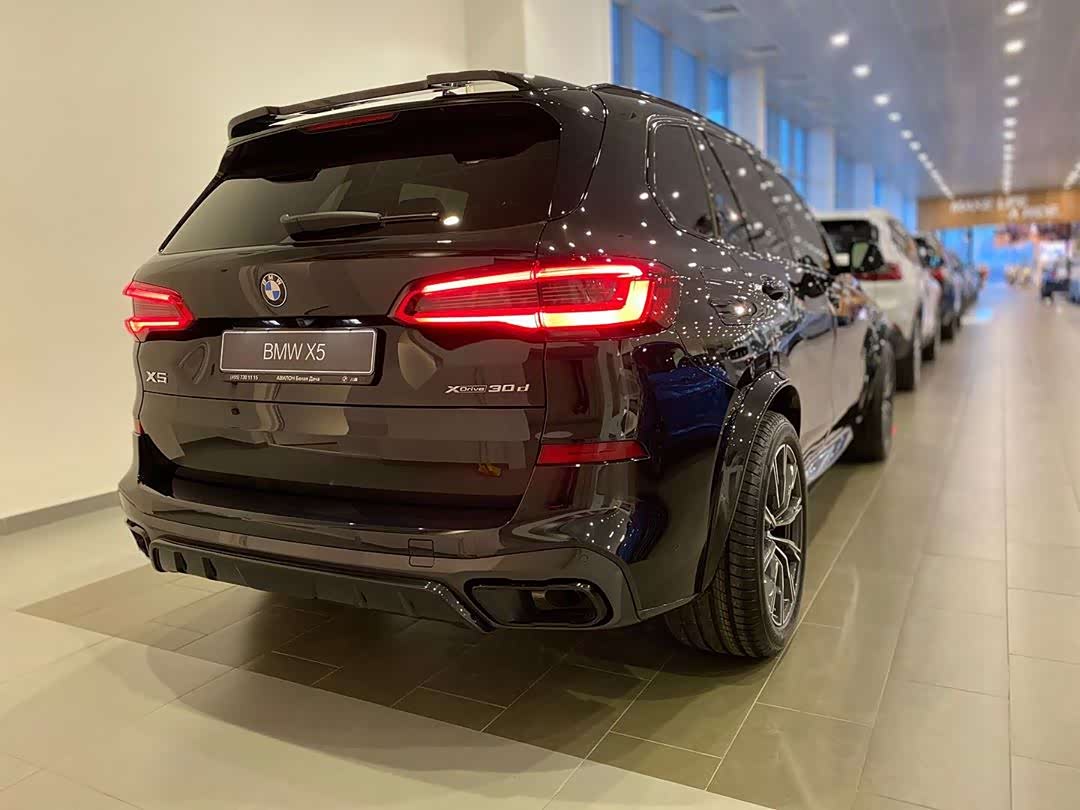 全新宝马x5柴油版海外实车 加装x越野套件/扭矩输出620牛·米