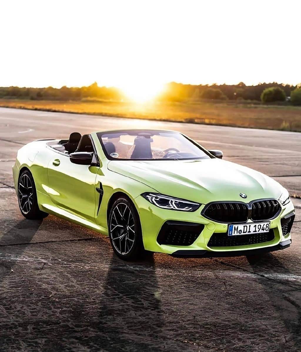 运动时尚风格 宝马m8雷霆敞篷版实车!