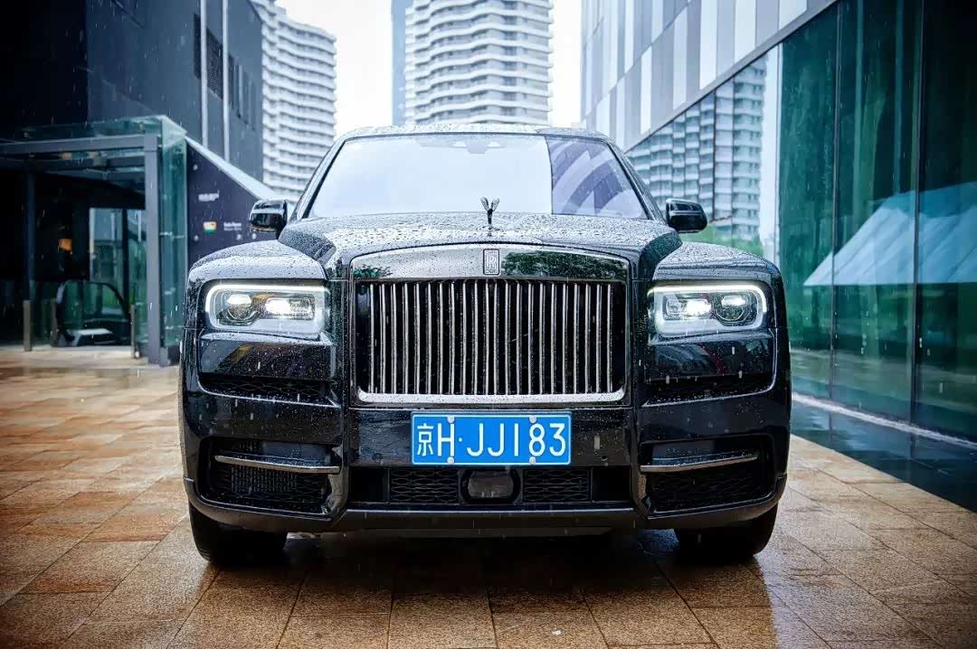 awsl试驾劳斯莱斯blackbadge库里南