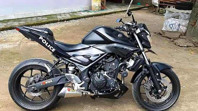 实拍雅马哈mt25,无论外形还是声浪都令人着迷!