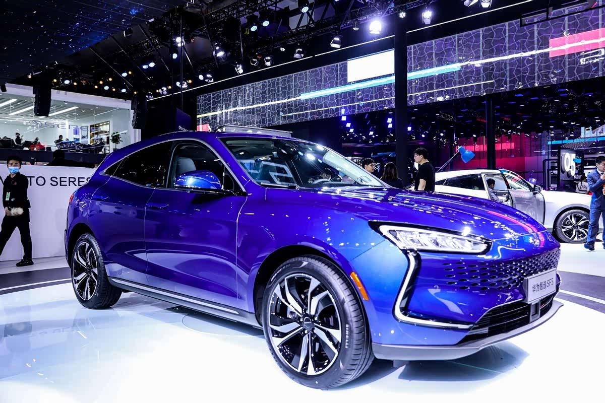    金康赛力斯 赛力斯sf5