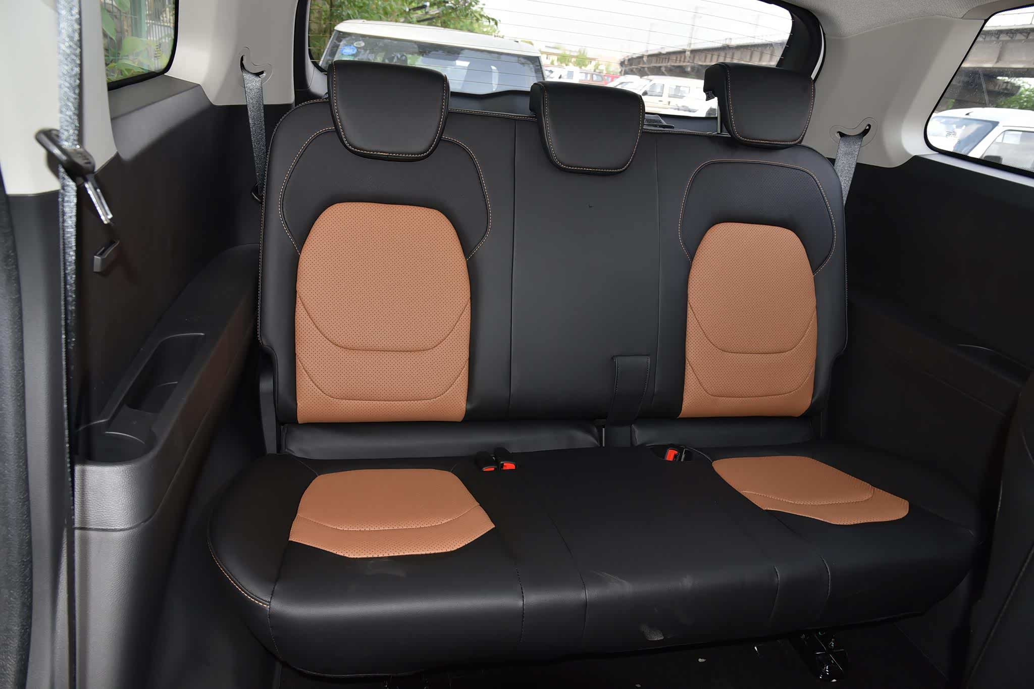 神车制造厂不灵了信心满满的五菱宏光s3为何跌落神坛