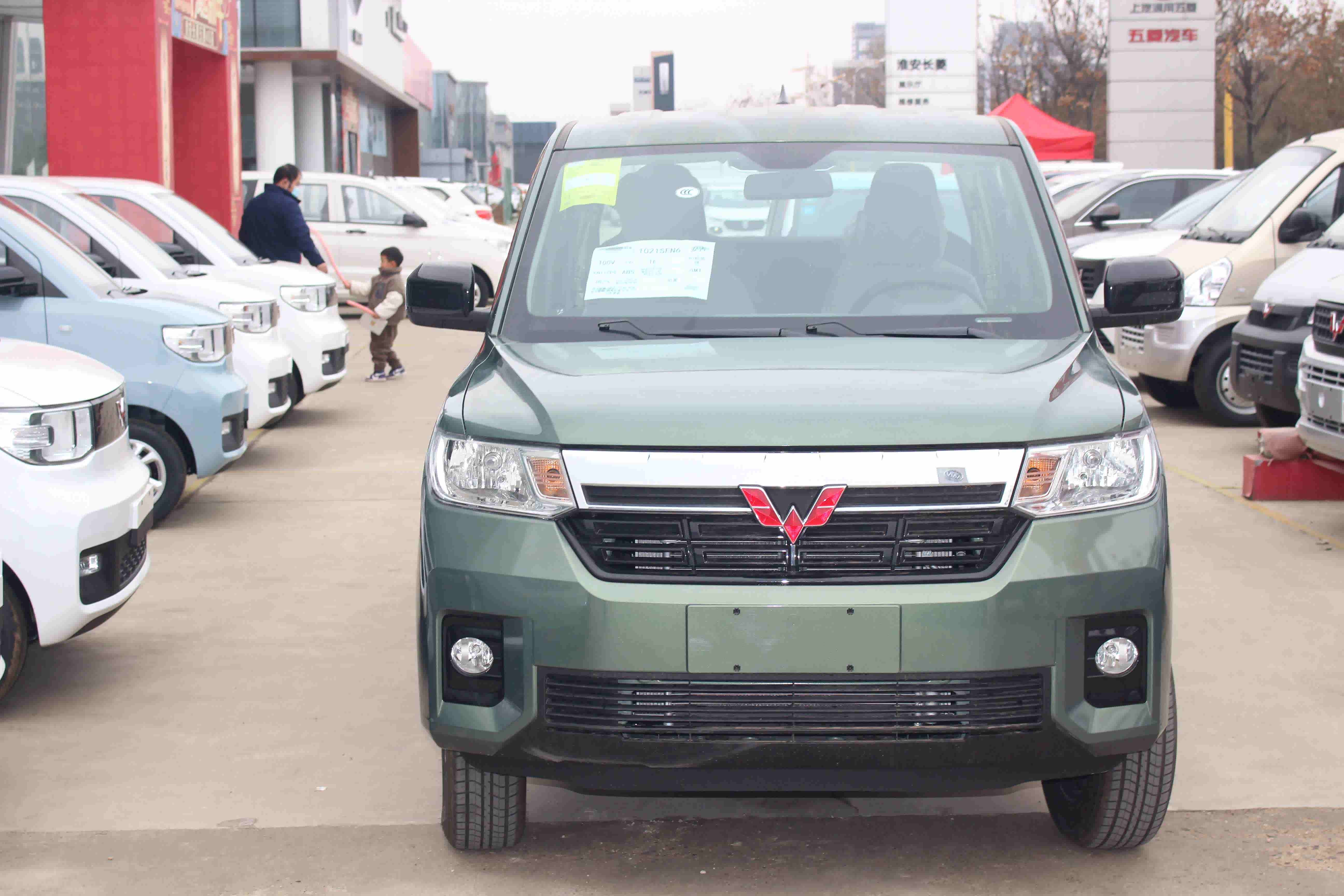 五菱征途实车到店15l油耗仅7l轴距3160mm有望一季度上市