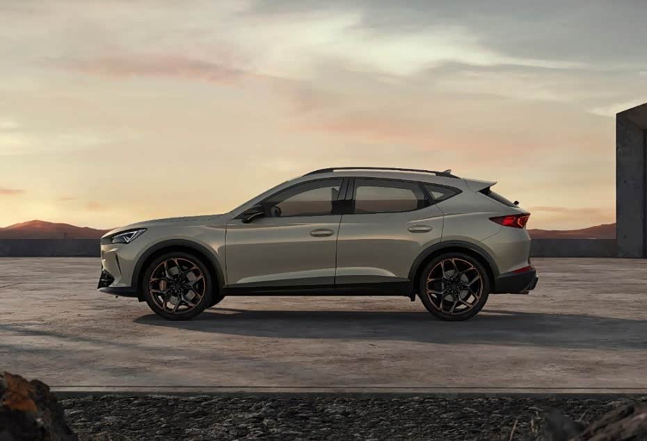 2秒破百,搭载直列5缸发动机,消失的西雅特高调归来