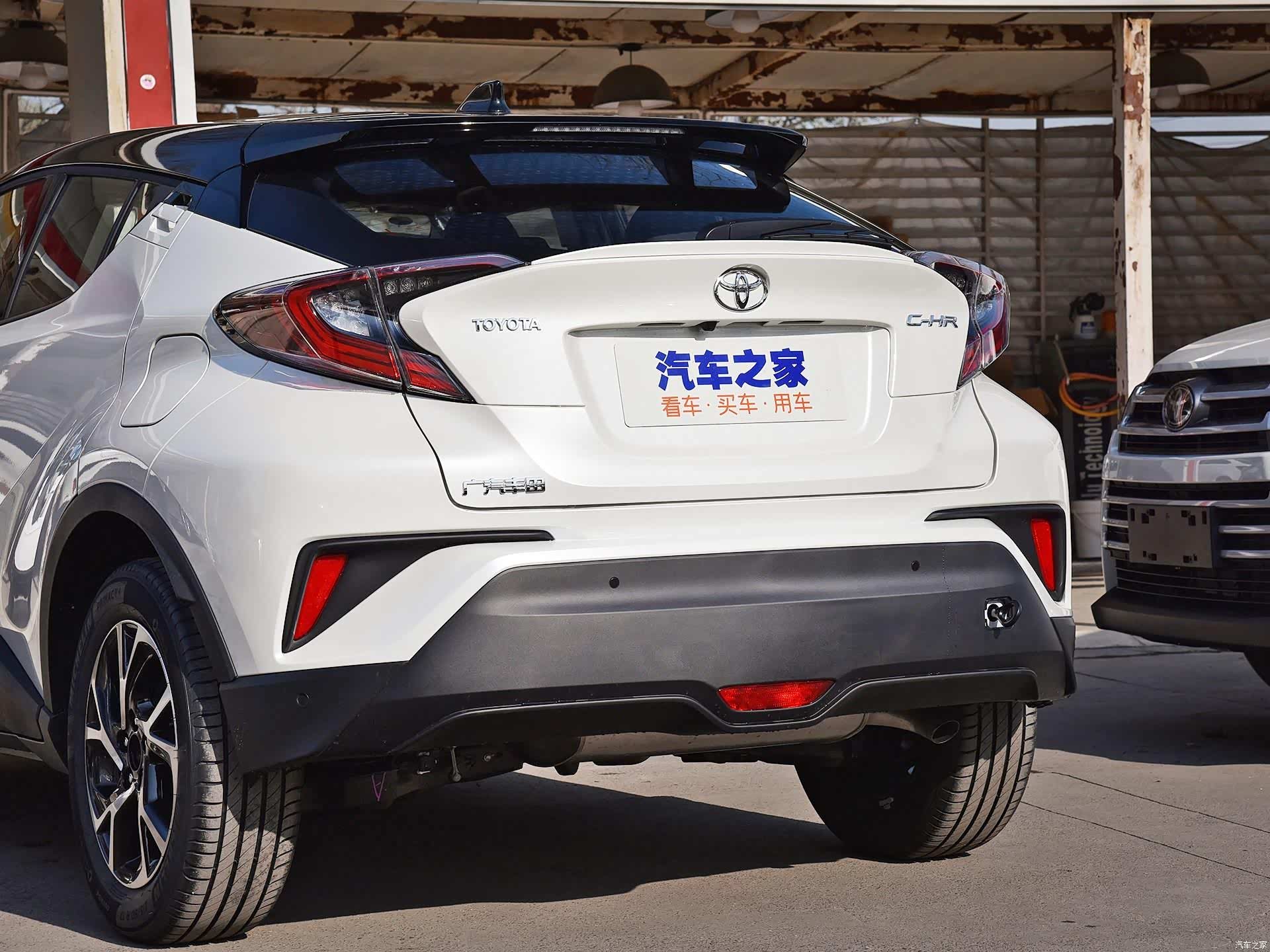 想买口碑好的小型suv?丰田c-hr了解一下