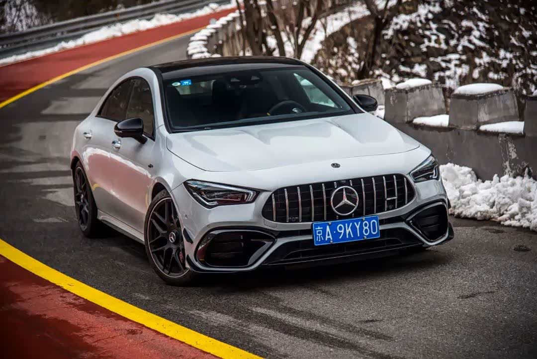 是增压王更是咬地鲨amgcla45s操控极限究竟有多高