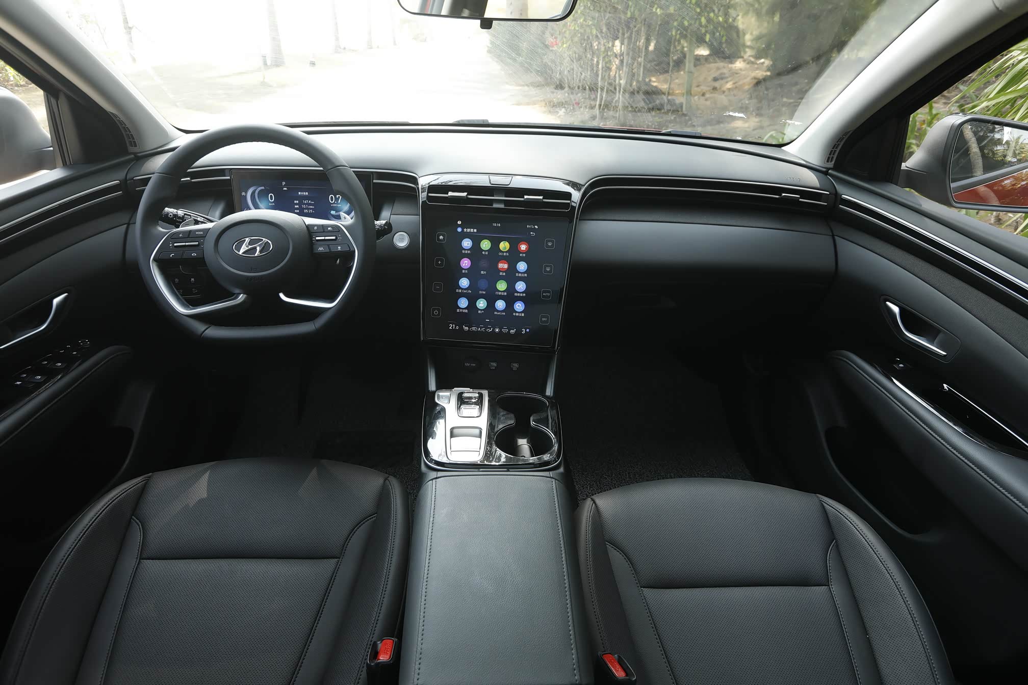 颜值空间动力试驾北京现代第五代途胜l