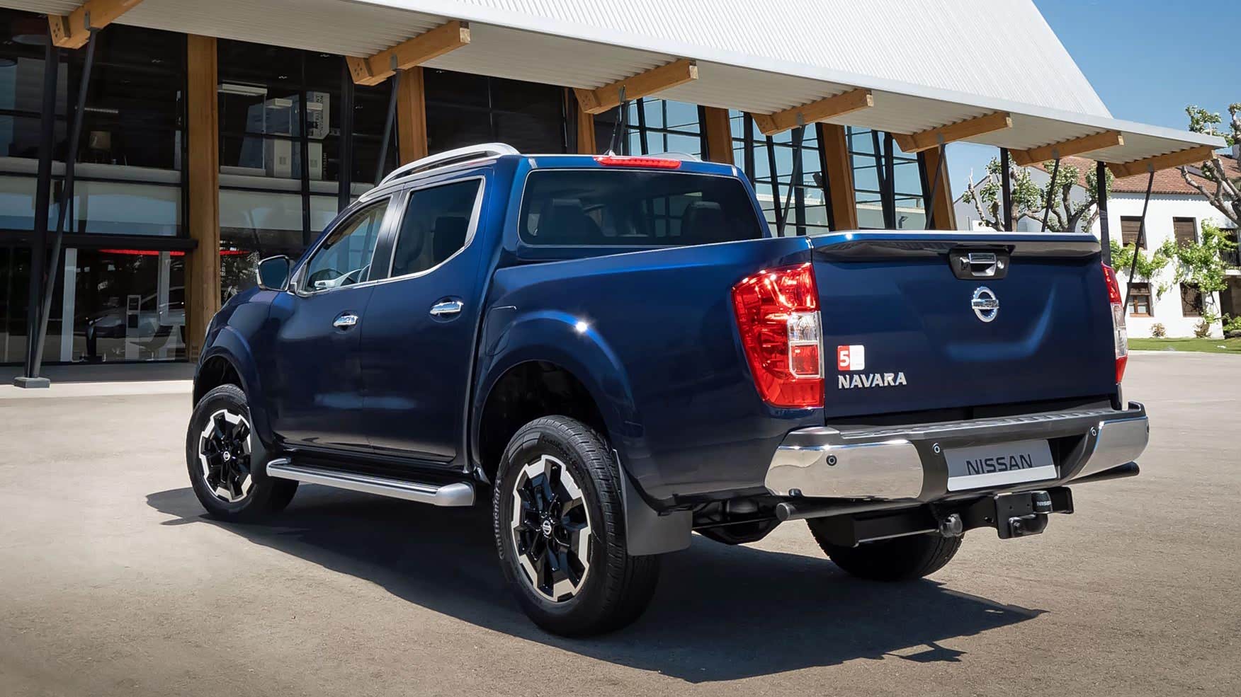 日产纳瓦拉对比五十铃d-max,15万级合资皮卡选哪个