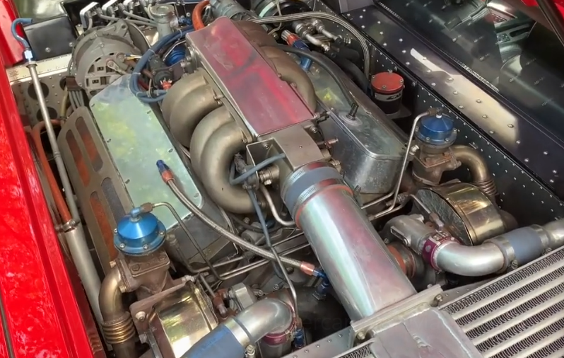 发动机介绍分析,海外经典超跑 vector w8