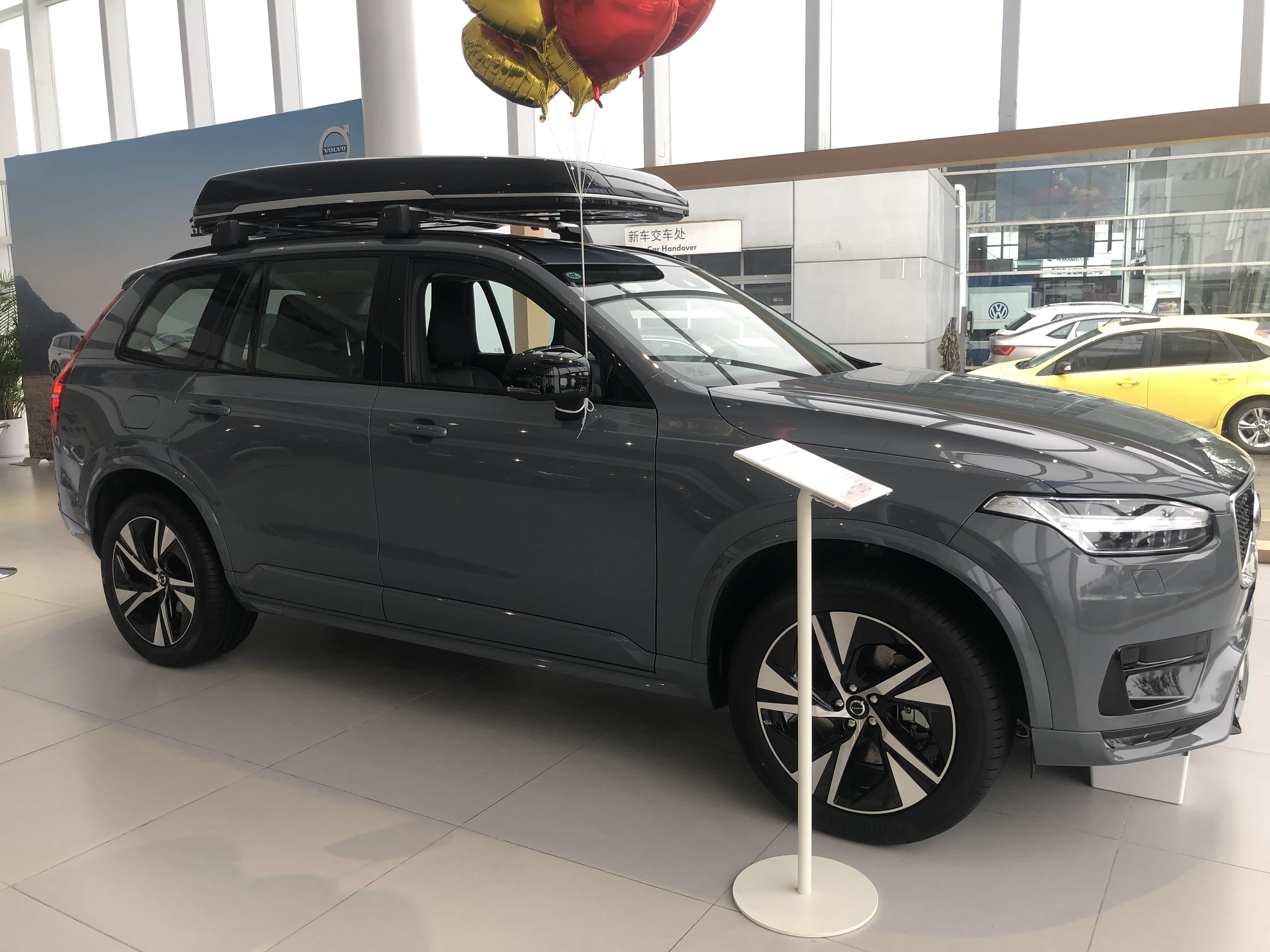 39万 厂商 沃尔沃(进口) 级别 中大型suv 能源类型 汽油 环保标准 国