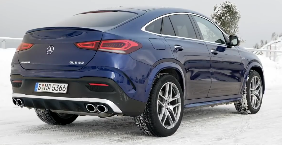 gle coupe 53 amg的侧面,喇叭形的轮罩为大号轮毂留出空间