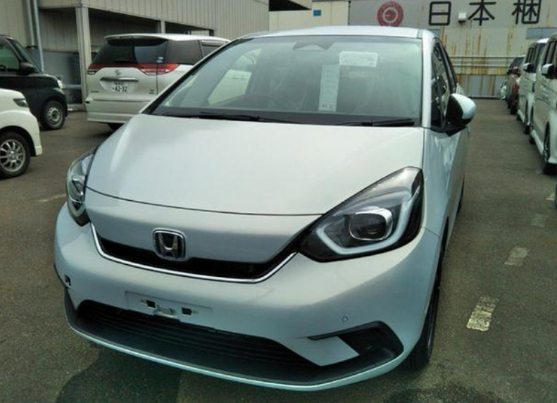 新飞度实车海外亮相,低配"黑色钢圈"!造型呆萌适合女司机