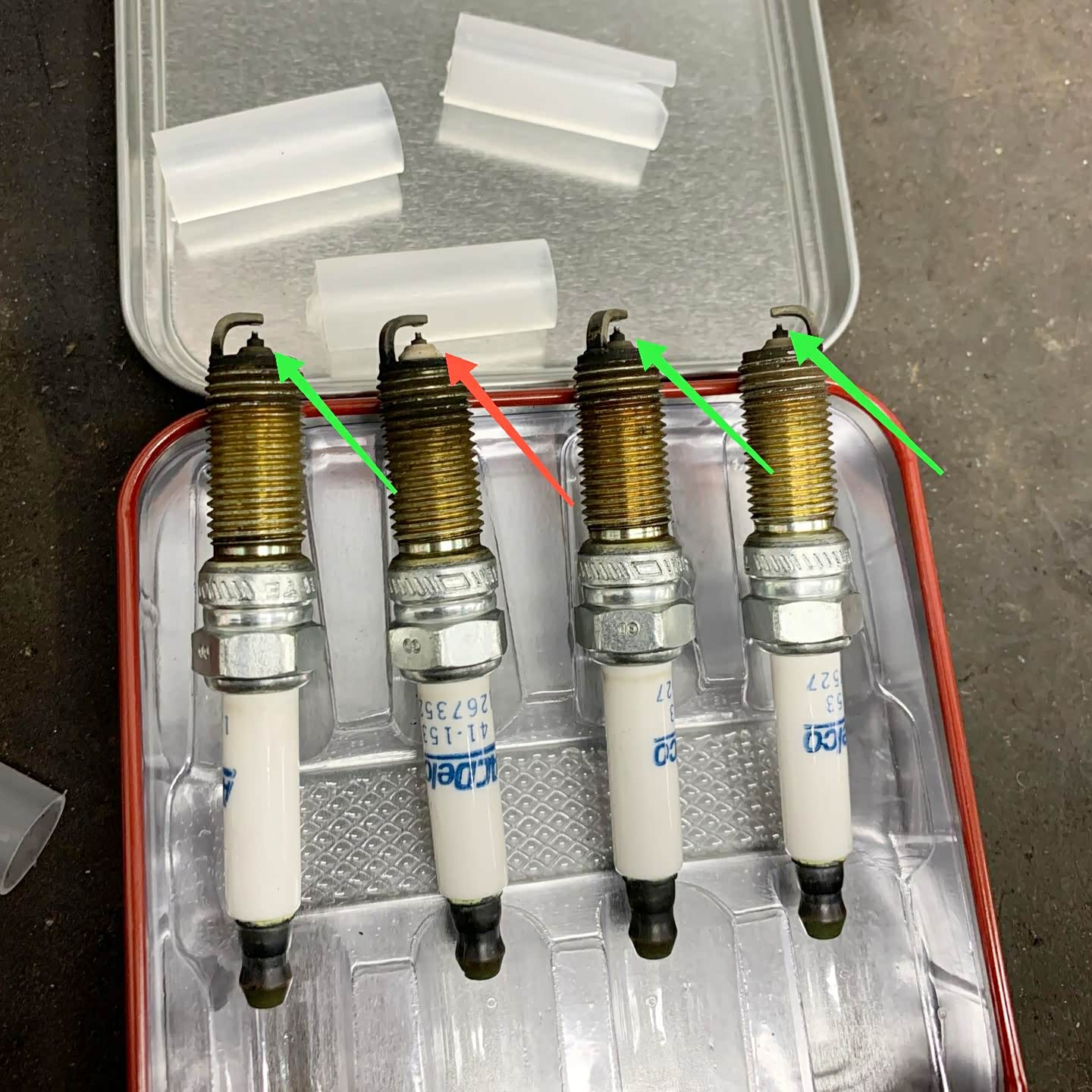 2万多公里的荣威检查,发动机抖动严重,车主抱怨不能正常开车!