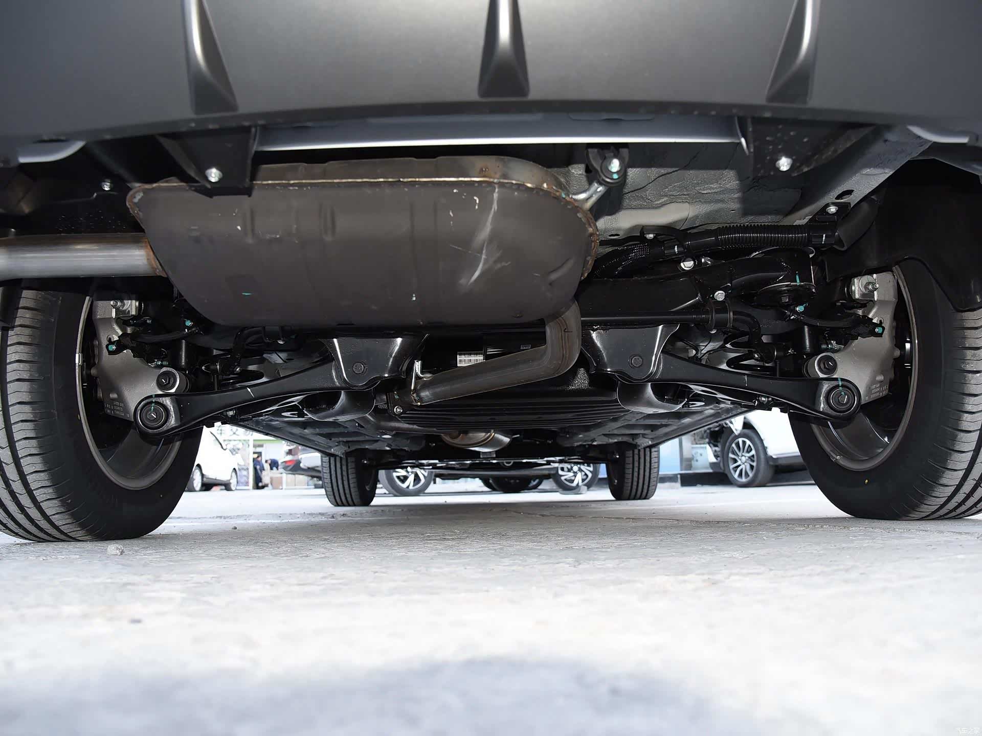 与此同时,优秀的nvh(噪声,振动与声振粗糙度)和底盘调教,使宝骏530