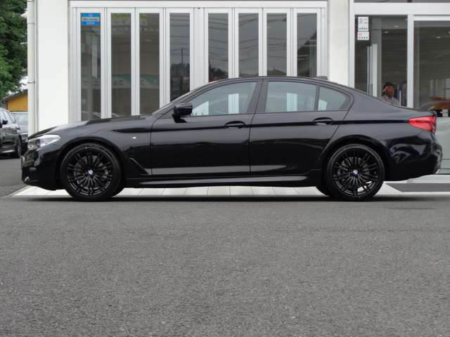 宝马5系黑武士商务运动都能胜任显档次